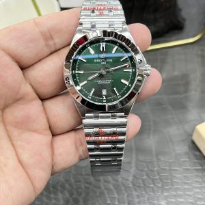 Breitling Superocean GMT 44mm Green Dial Premium Super Clone Watch 1127065269 - front view | Breitling