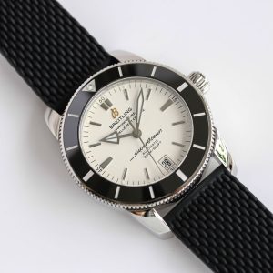Breitling Superocean Heritage II 42mm Men's Luxury Replica Watch 1121952869 - side view | Breitling