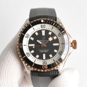 Breitling Superocean Heritage 42mm Men's Luxury 1:1 Super Clone Watch 1119121398 - side view | Breitling