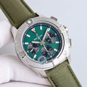 Breitling Avenger Super Clone: Premium 1:1 Replica Watches Delivered 1026598883 - side view