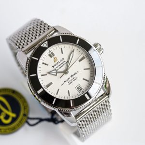 Breitling Superocean Heritage II 42mm Men's Best Replica Watch 1121952868 - side view