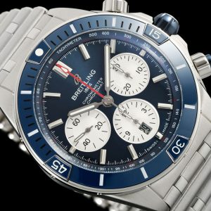 Breitling Chronomat 44mm Super Clone Watch | Luxury Cash on Delivery 1134558975 - side view | Breitling