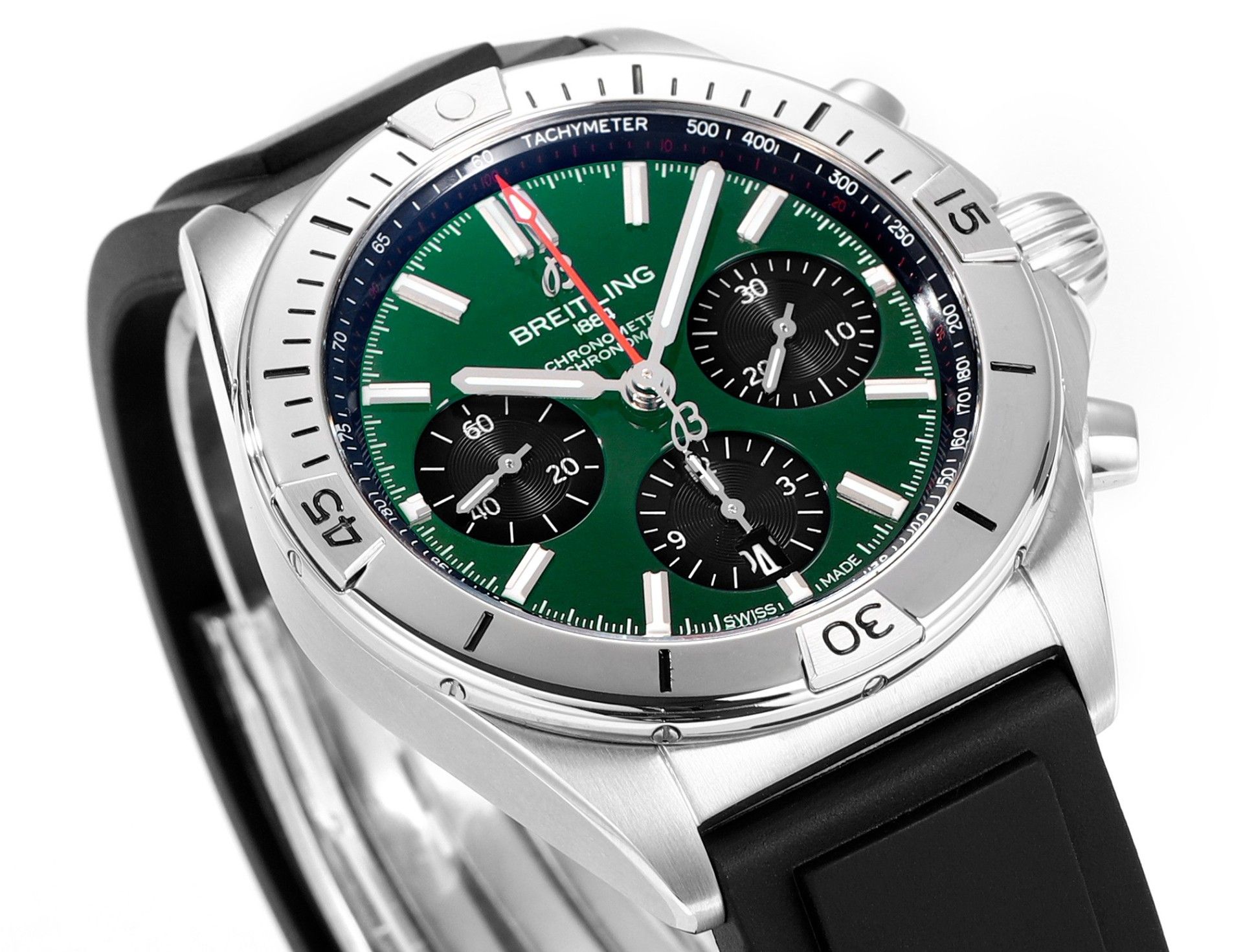 3-422.jpg Breitling Chronomat Super Clone: Premium 1:1 Replica Watch 1114653840 - close-up | Breitling