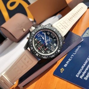 Exclusive Breitling Carbon Fibre Chronograph - Premium Super Clone Watches 1116418775 - close-up | Breitling