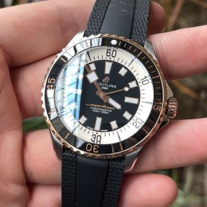 Breitling Superocean Premium Replica Watch with Cash on Delivery 1052276605 - top view | Breitling
